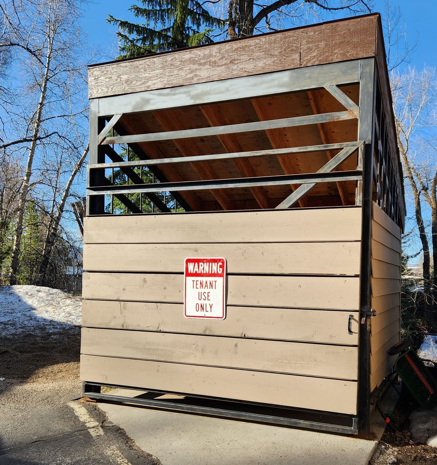 Wildlife resistant refuse screening